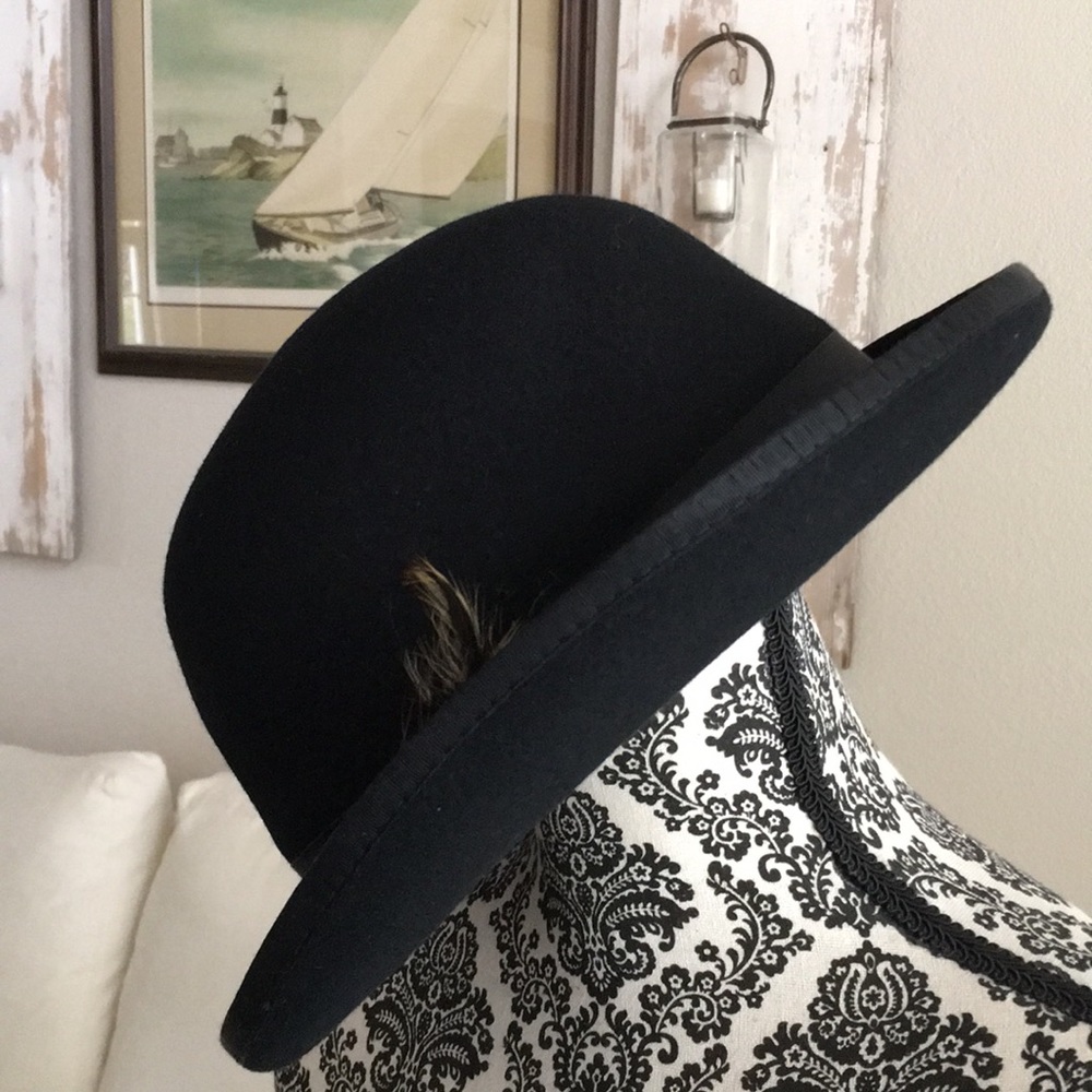 Golden Gate Hat Co. derby hat. Black wool. Bowler style hat. 7 1/2.